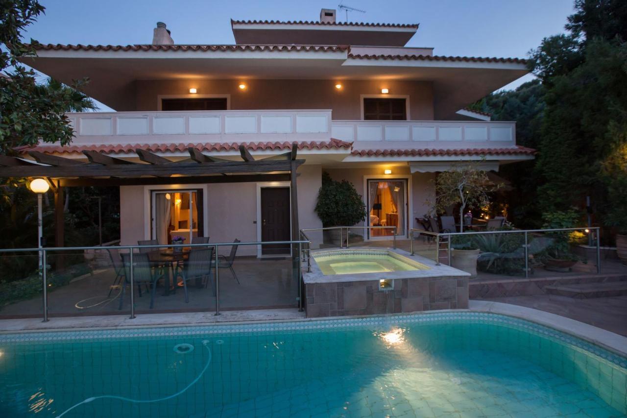 Exceptional Villa In Voula Near The Sea Atena Exterior foto